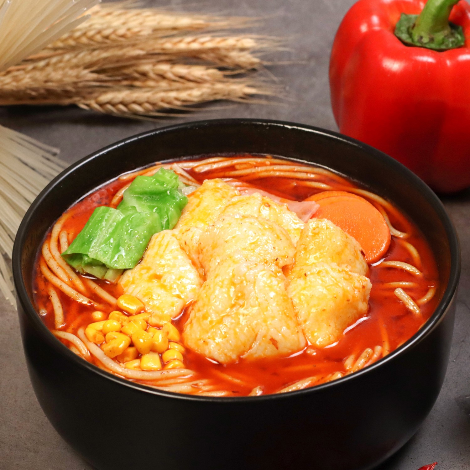 狀元米線(xiàn)一直秉承“弘揚(yáng)民主飲食文化”的發(fā)展宗旨