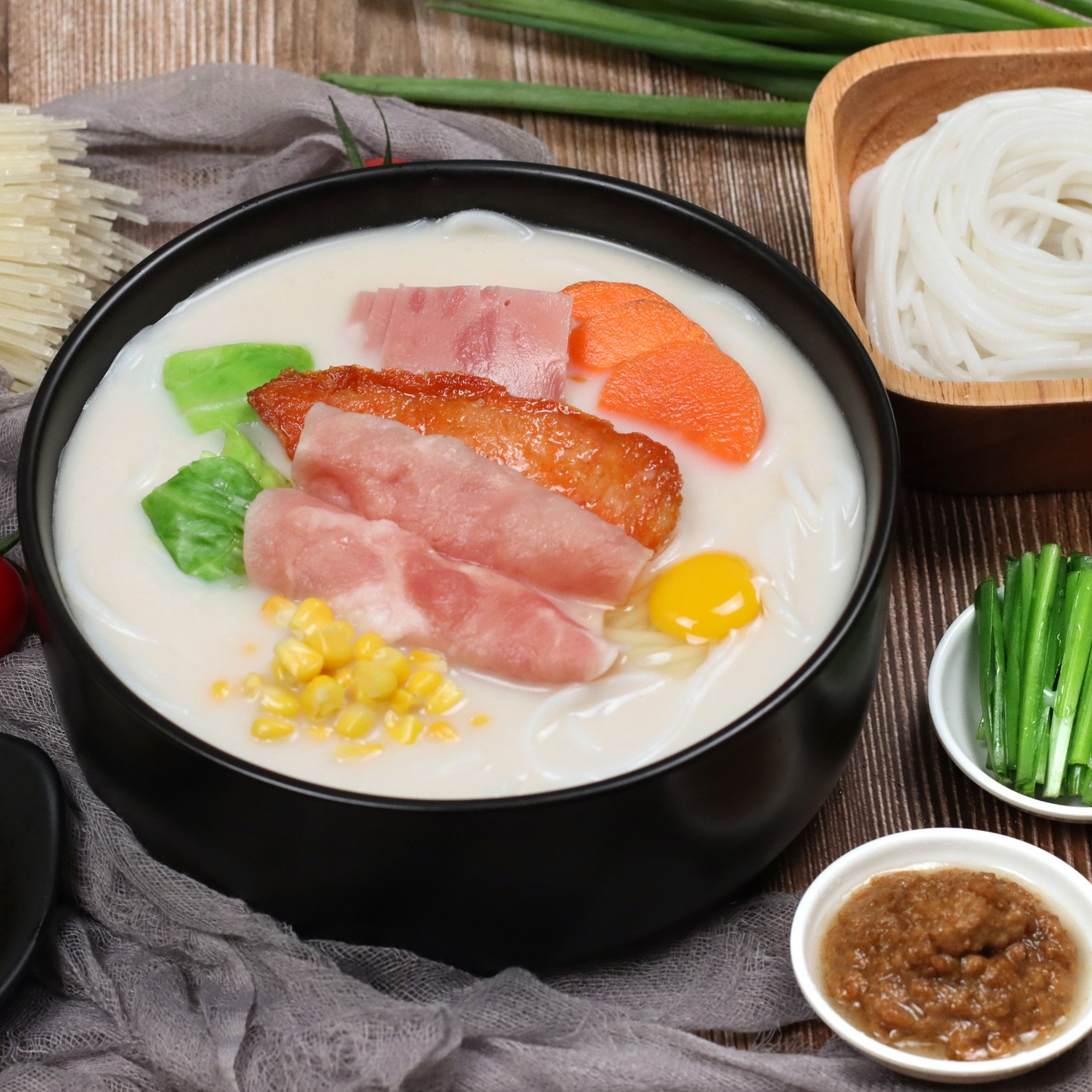 狀元米線自有工廠，口味穩(wěn)定，運(yùn)營(yíng)經(jīng)驗(yàn)豐富