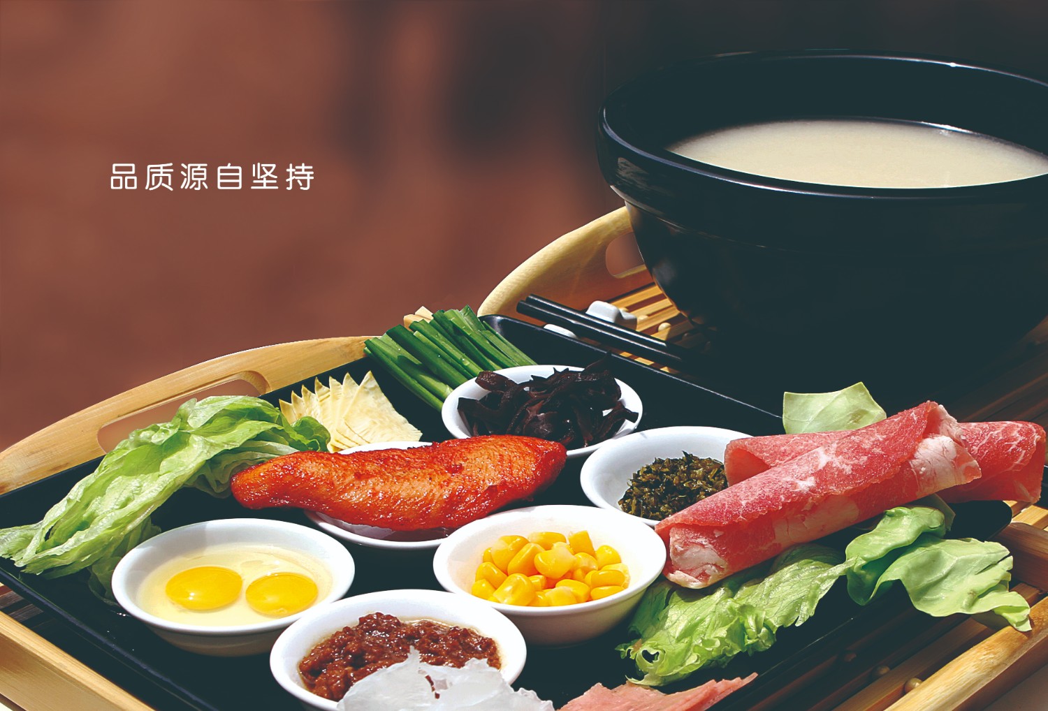 狀元米線，眾多加盟商家的誠(chéng)摯選擇，餐飲創(chuàng)業(yè)好項(xiàng)目，全國(guó)合作熱線：400-967-2208