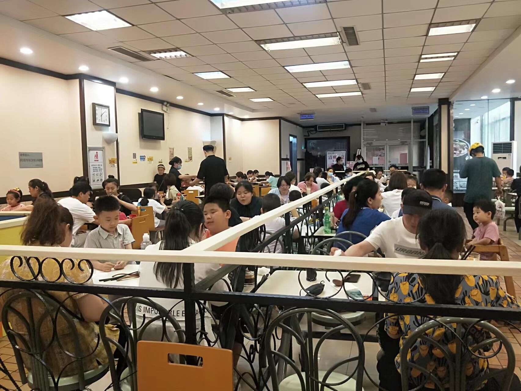 祝愿每一份十年寒窗苦讀的付出 都能轉(zhuǎn)化為美好的前途，高考加油！吃狀元米線-得高考狀元