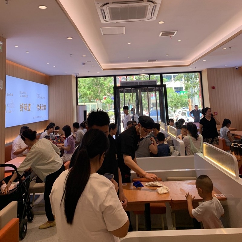 狀元米線，二十年專注純大米米線，品質(zhì)保障，市場信賴。選擇我們，共享美味商機，成就創(chuàng)業(yè)夢想！